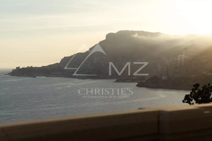 Image No.2-5 Bed House for sale