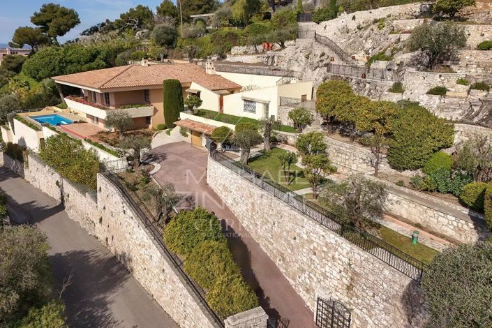 Image No.5-5 Bed House for sale