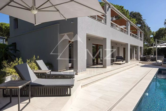 Image No.4-5 Bed House for sale