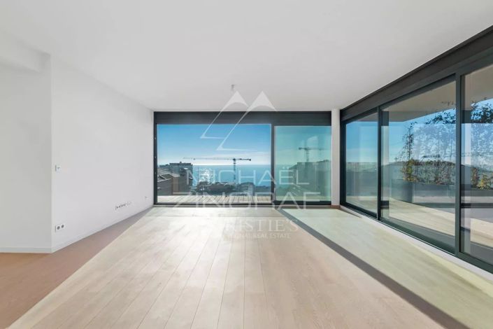 Image No.9-4 Bed Apartment for sale