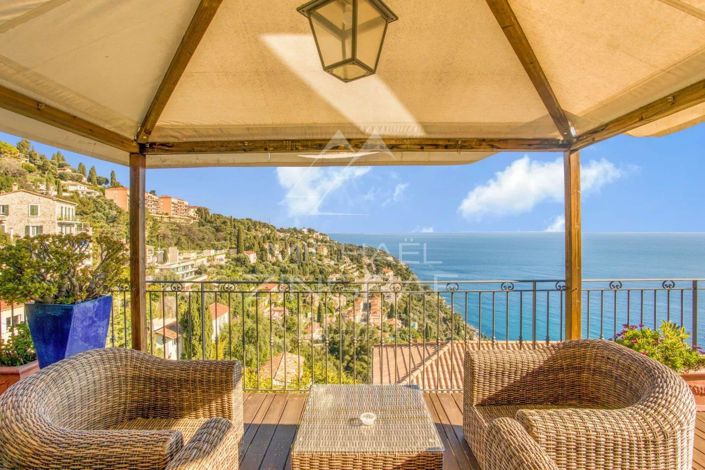 Image No.2-4 Bed House for sale