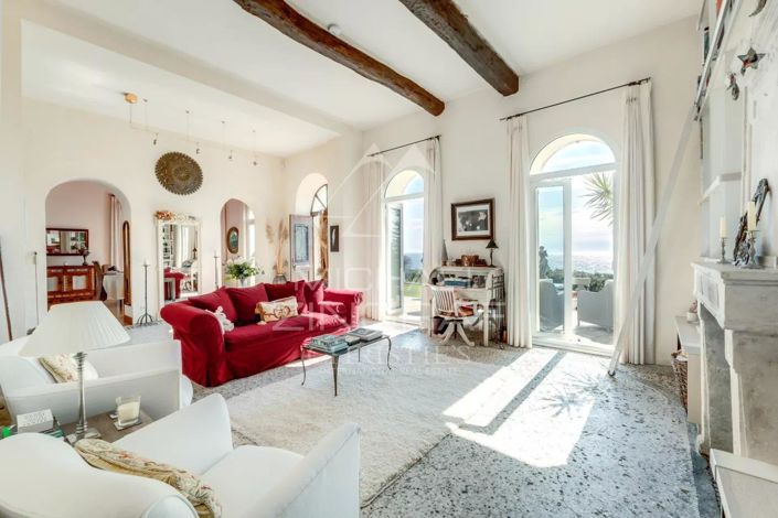 Image No.4-4 Bed House for sale