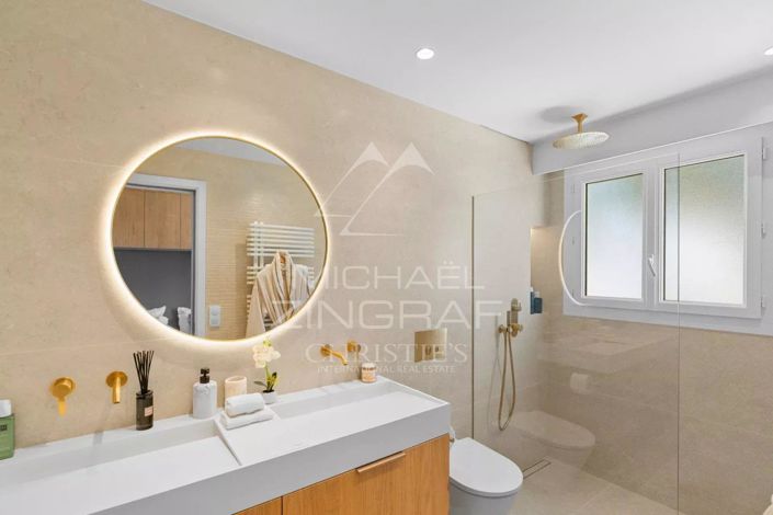 Image No.10-3 Bed Apartment for sale