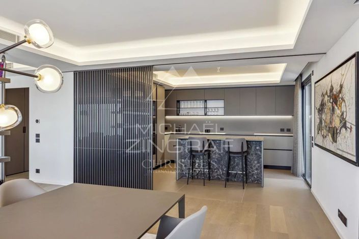 Image No.10-3 Bed Apartment for sale