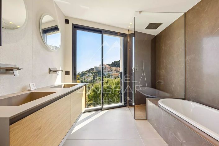 Image No.9-3 Bed Apartment for sale