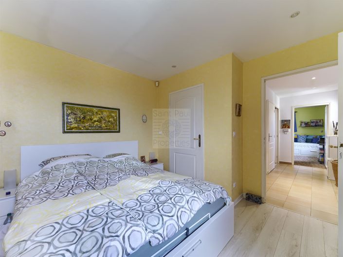 Image No.12-3 Bed House for sale