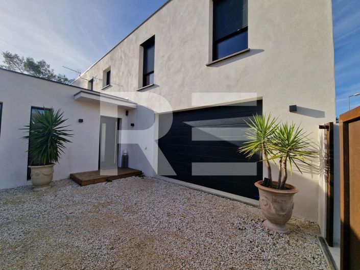 Image No.15-4 Bed House for sale