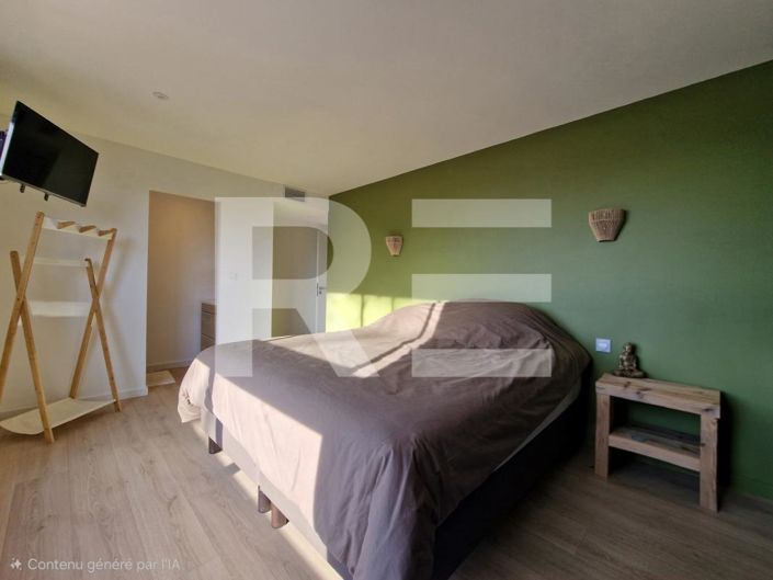 Image No.6-4 Bed House for sale