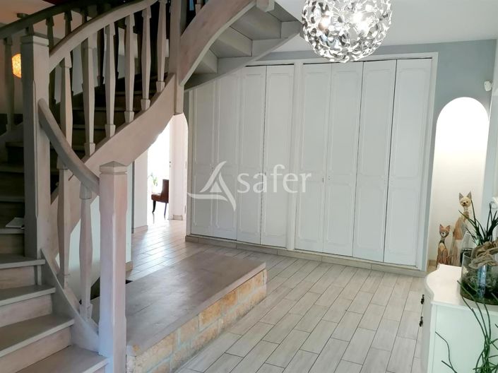 Image No.2-Maison de 4 chambres à vendre à Ain