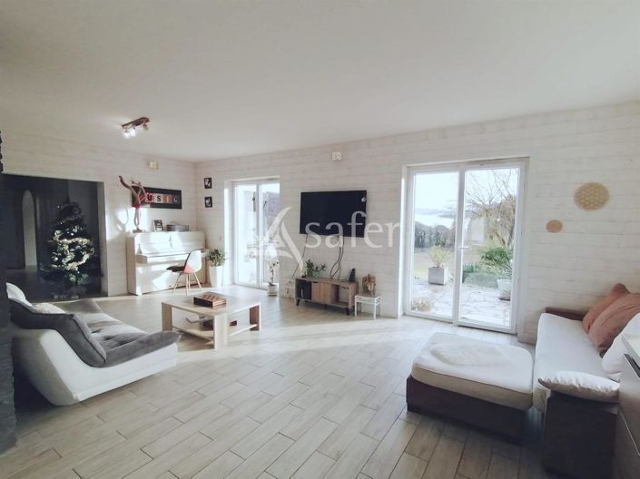 Image No.3-Maison de 4 chambres à vendre à Ain