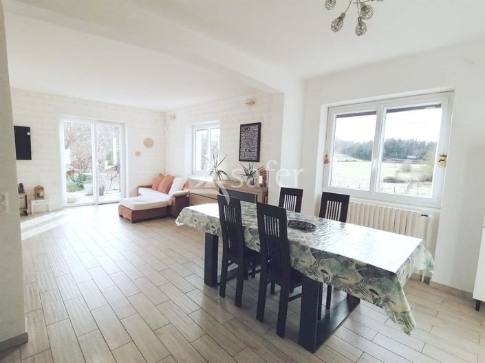 Image No.7-Maison de 4 chambres à vendre à Ain