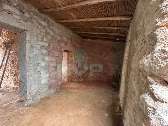 Image No.14-8 Bed House for sale