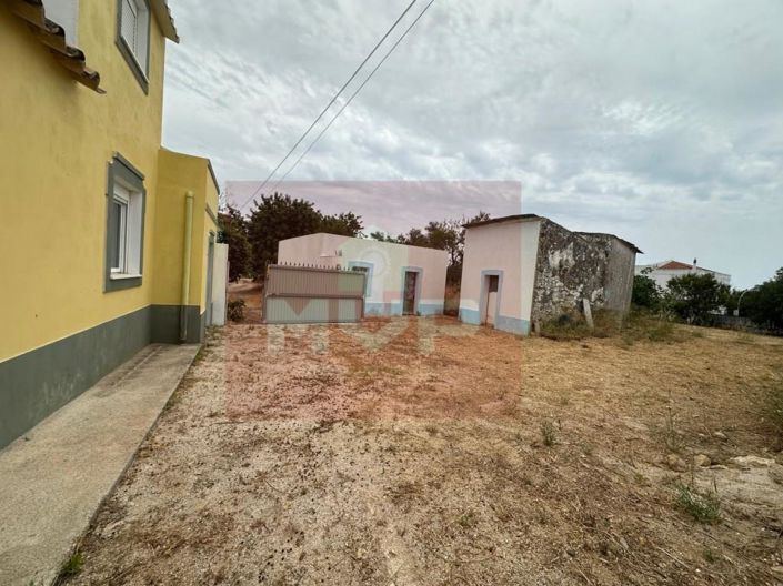 Image No.2-8 Bed House for sale