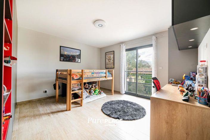 Image No.15-4 Bed House for sale