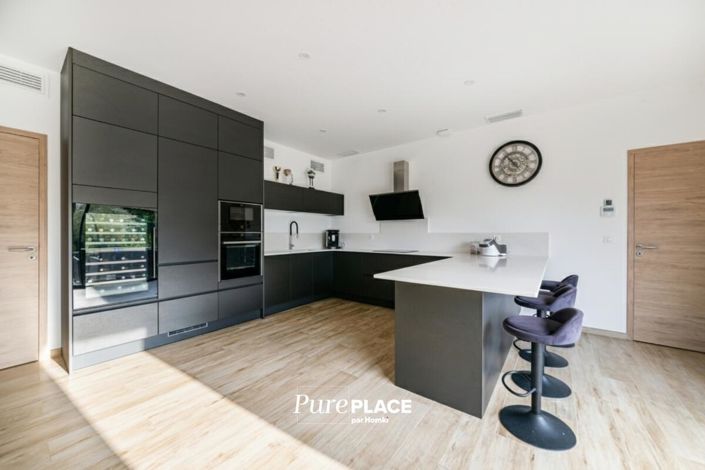 Image No.7-4 Bed House for sale