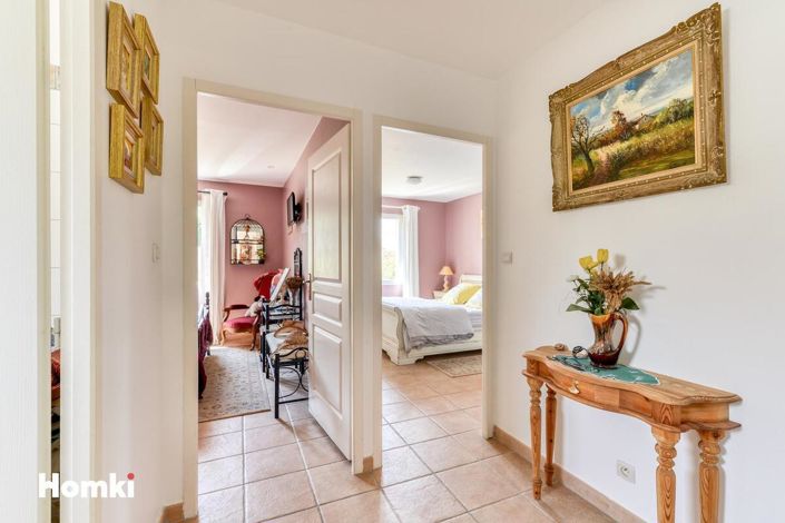 Image No.12-3 Bed House for sale