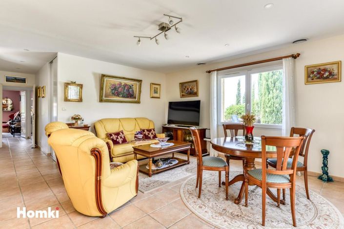 Image No.6-3 Bed House for sale