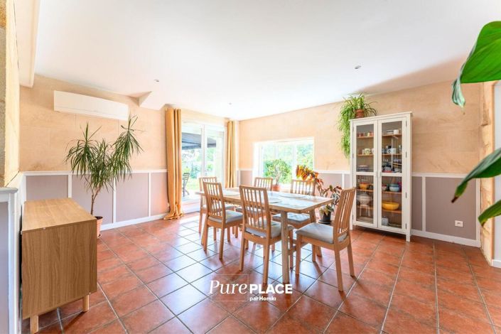 Image No.7-4 Bed House for sale