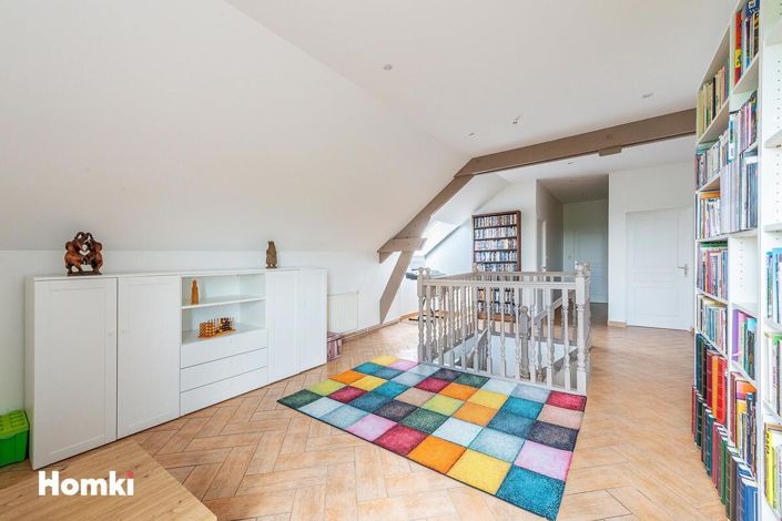 Image No.12-4 Bed House for sale