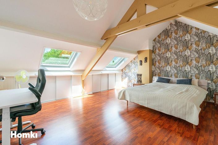 Image No.9-4 Bed House for sale