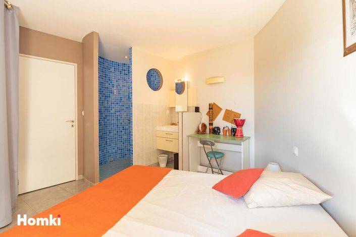 Image No.12-6 Bed House for sale