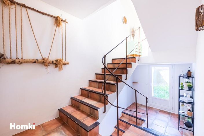 Image No.15-6 Bed House for sale