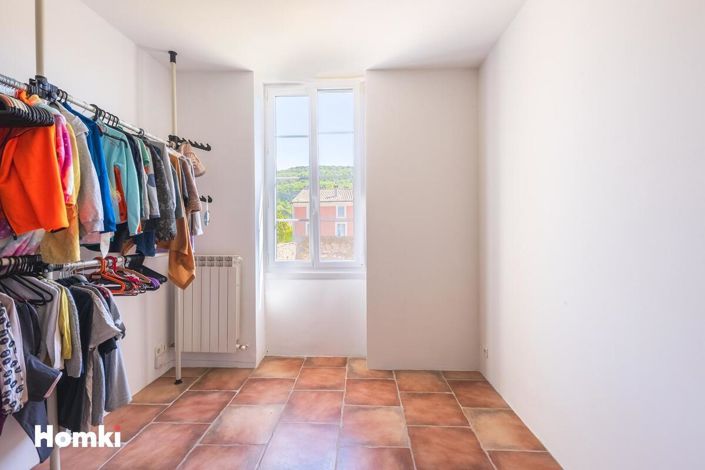 Image No.8-6 Bed House for sale