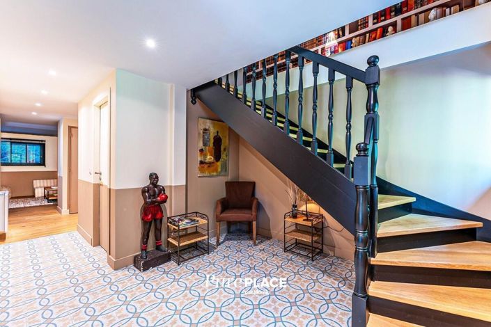 Image No.11-6 Bed House for sale