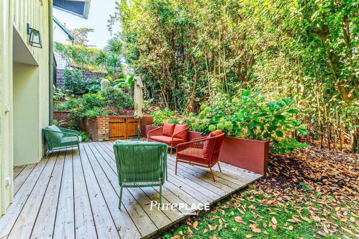 Image No.2-6 Bed House for sale