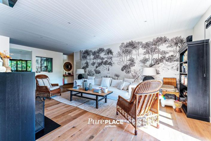 Image No.3-6 Bed House for sale