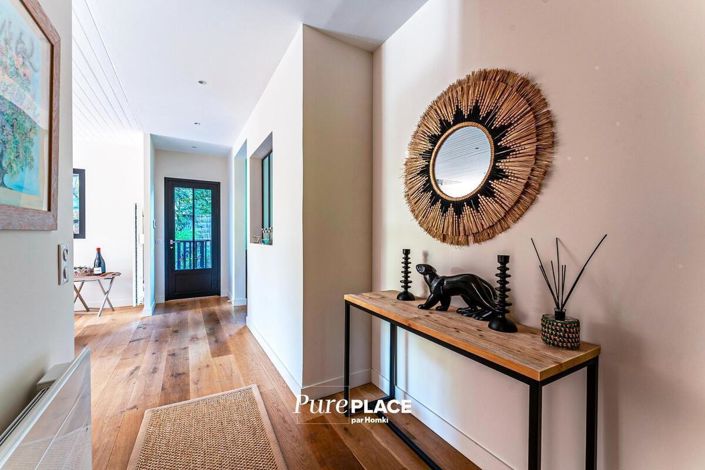 Image No.9-6 Bed House for sale