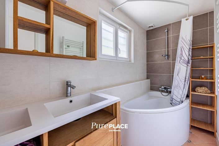 Image No.10-4 Bed House for sale