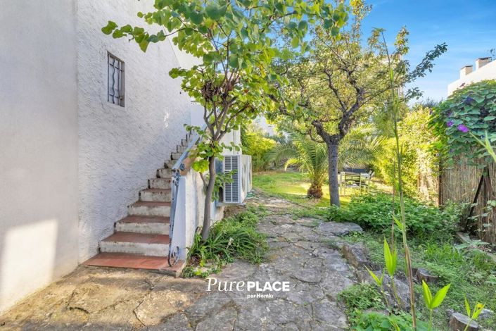 Image No.18-3 Bed House for sale