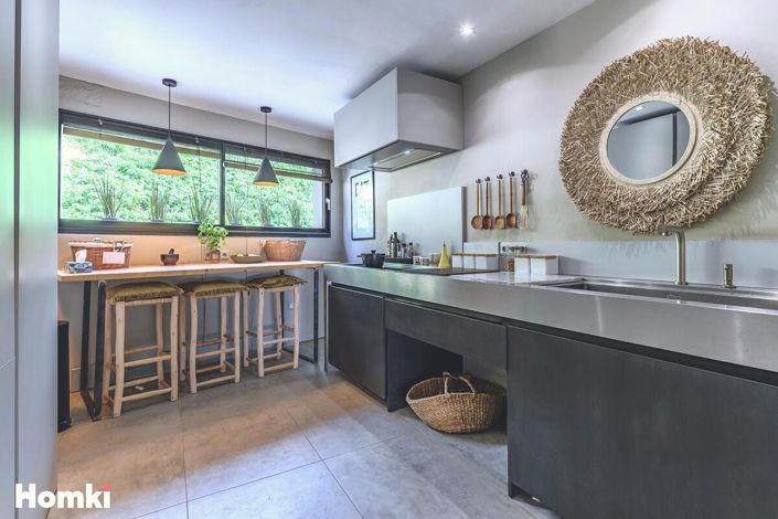 Image No.6-3 Bed House for sale