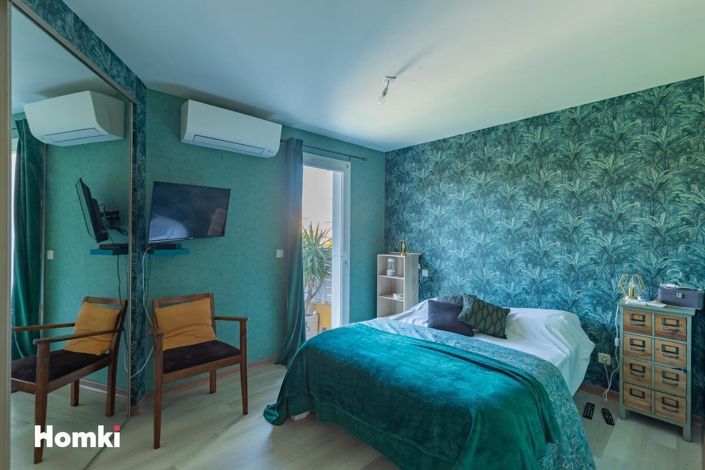 Image No.15-3 Bed House for sale