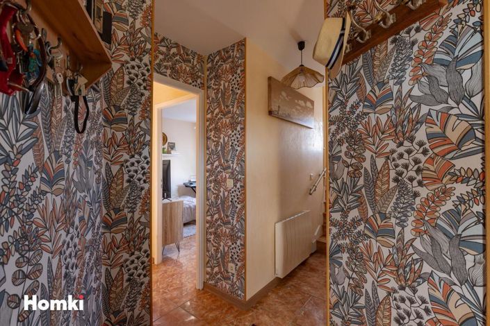 Image No.18-3 Bed House for sale