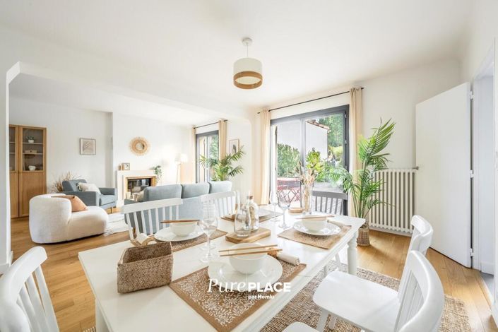 Image No.4-5 Bed House for sale