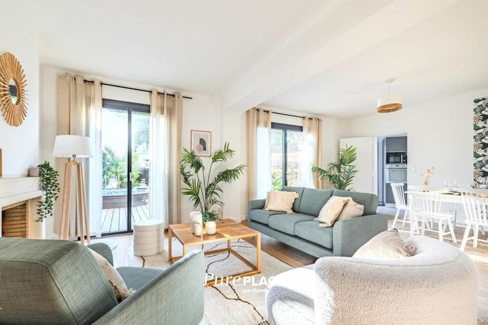 Image No.6-5 Bed House for sale