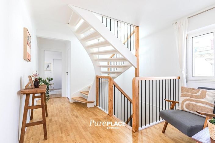 Image No.8-5 Bed House for sale