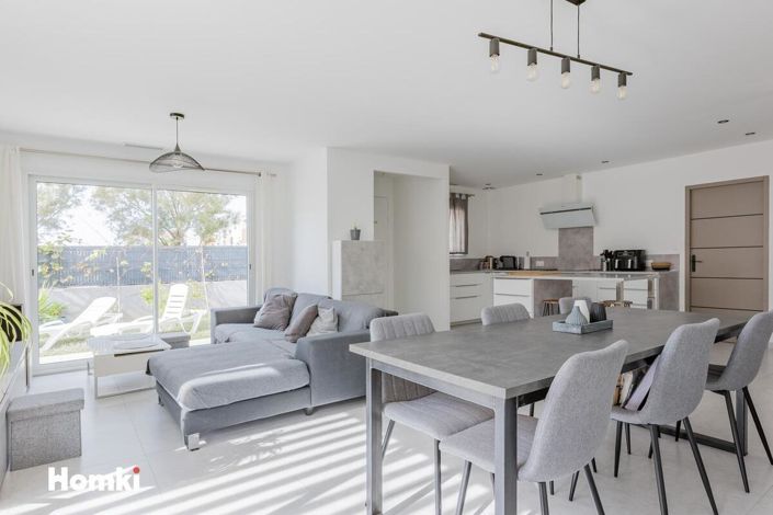 Image No.3-3 Bed House for sale