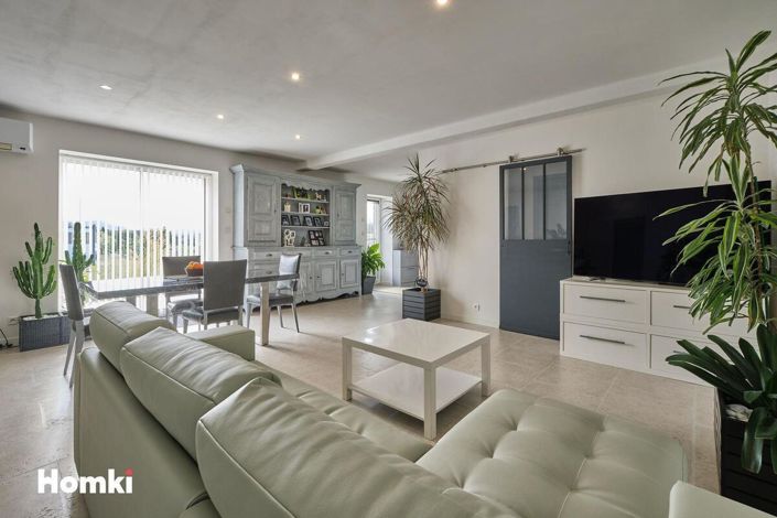 Image No.3-4 Bed House for sale