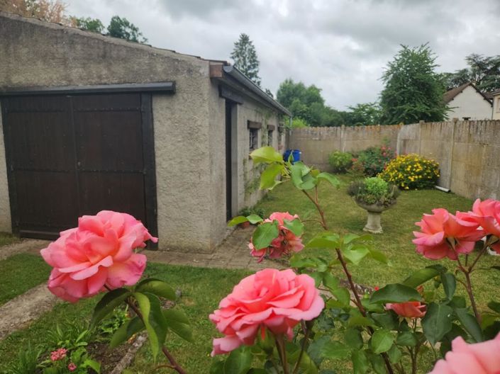 Image No.2-4 Bed House for sale