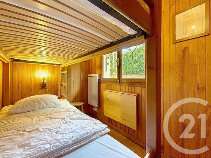 Image No.10-3 Bed House for sale