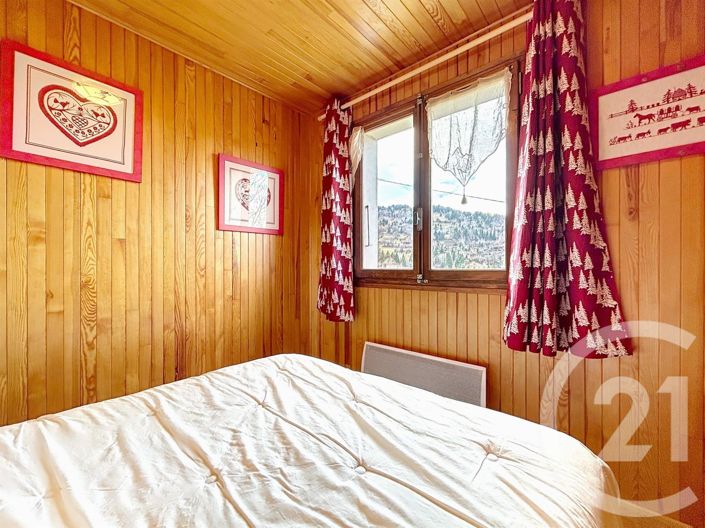 Image No.9-3 Bed House for sale