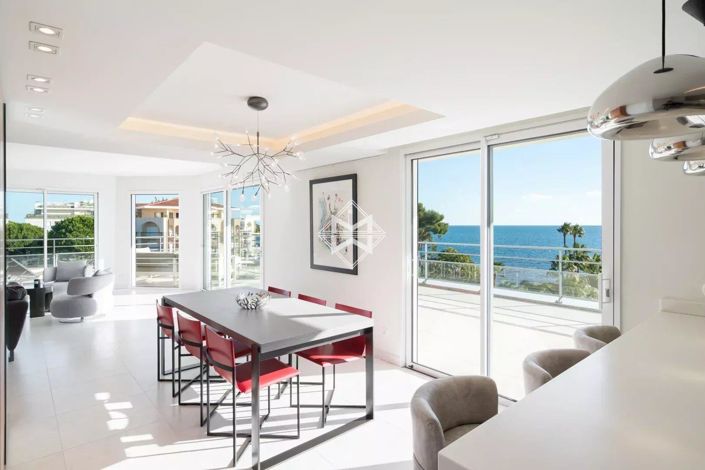 Image No.10-3 Bed Apartment for sale