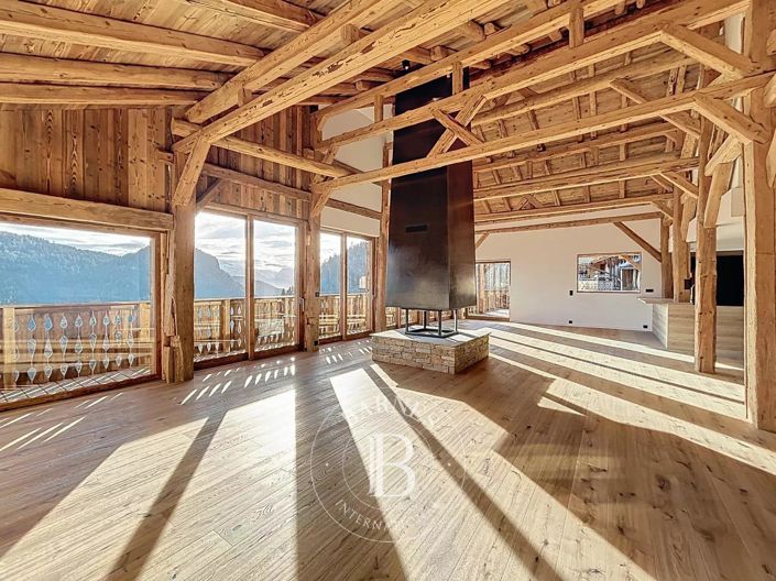 Image No.2-5 Bed House for sale