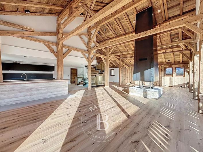 Image No.24-5 Bed House for sale