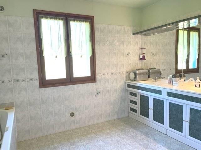 Image No.6-3 Bed House for sale