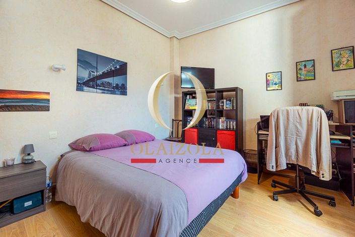 Image No.11-4 Bed House for sale