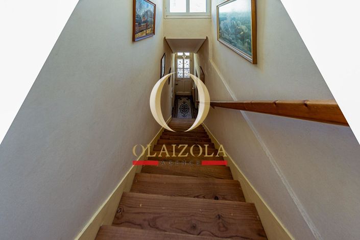 Image No.6-4 Bed House for sale